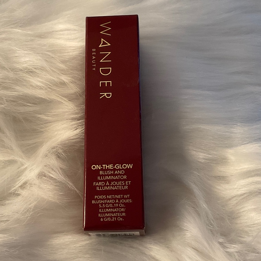 Wander Beauty On-The-Glow Blush and Illuminator - Deep Red